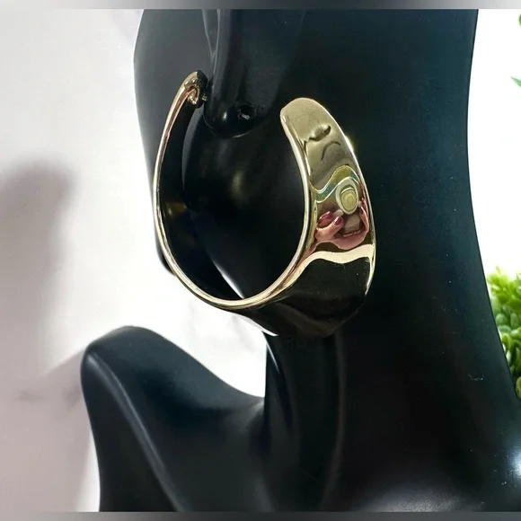 💛Robert Lee Morris SOHO Chunky U-Hoop Earrings - Picture 4 of 10